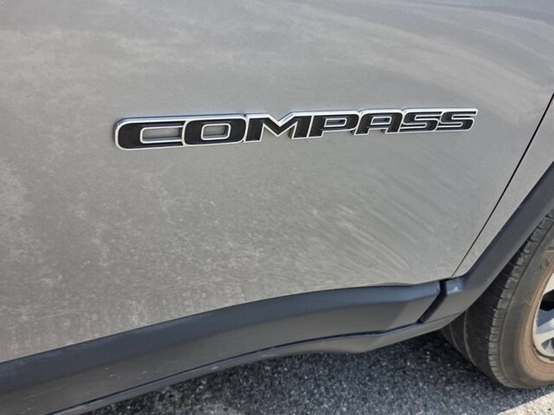 Used 2024 Jeep Compass Limited AWD/4WD image 18