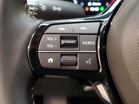 Certified 2025 Honda HR-V Sport image 11