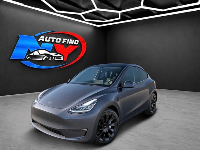 Used 2023 Tesla Model Y Long Range AWD/4WD image 1