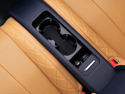 Used 2021 Bentley Continental GT AWD/4WD image 30