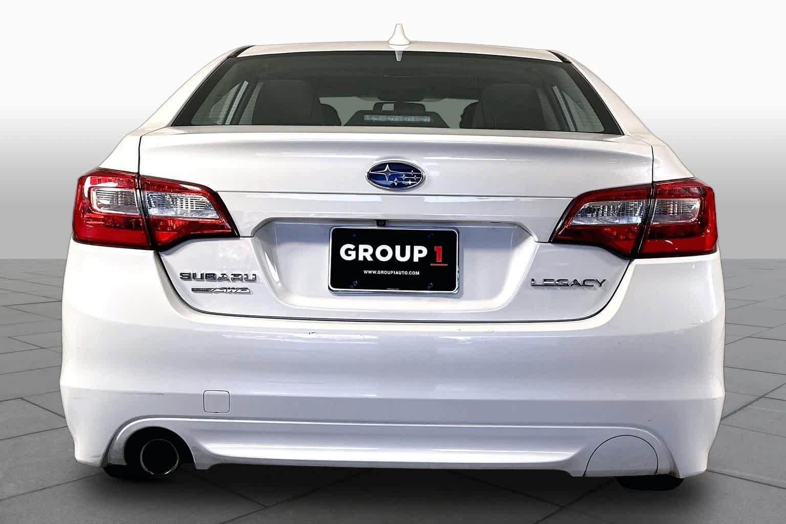 Used 2016 Subaru Legacy 2.5i Premium w/ Moonroof Package AWD/4WD image 4