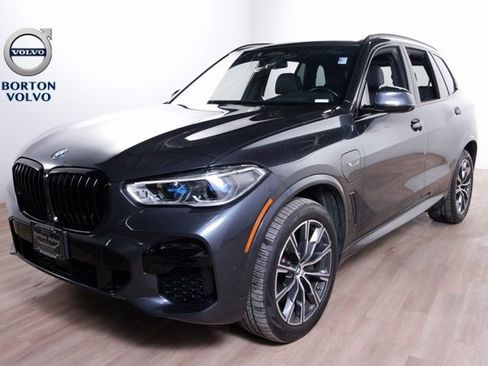 Used 2022 BMW X5 xDrive45e image 1