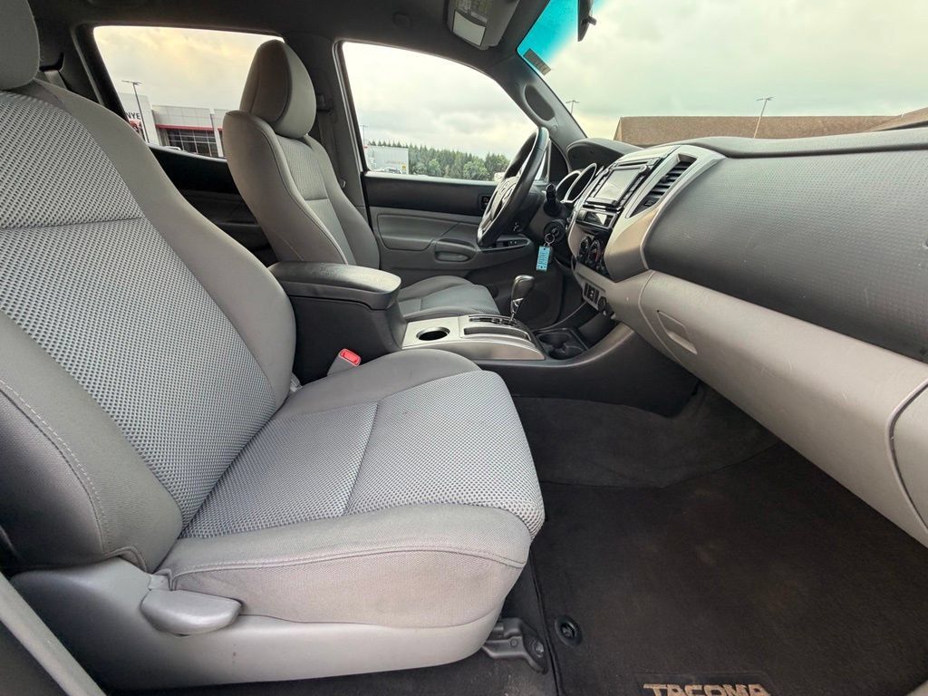 Used 2015 Toyota Tacoma 4x4 Double Cab w/ TRD Sport Package image 37
