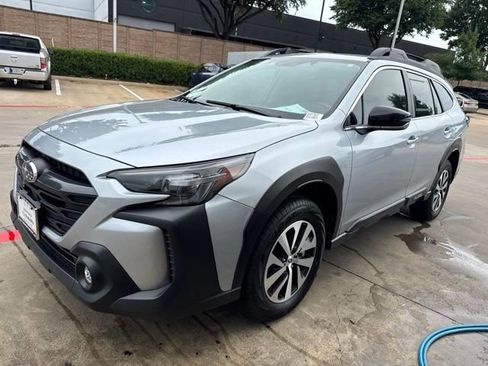 Used 2025 Subaru Outback Premium AWD/4WD image 7