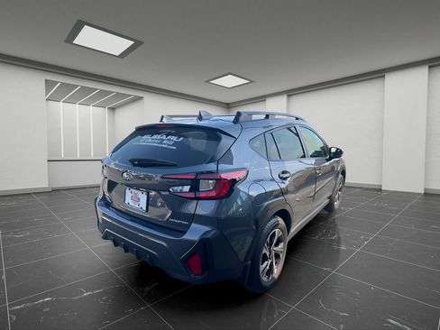 Used 2025 Subaru Crosstrek 2.5i Premium AWD/4WD image 3