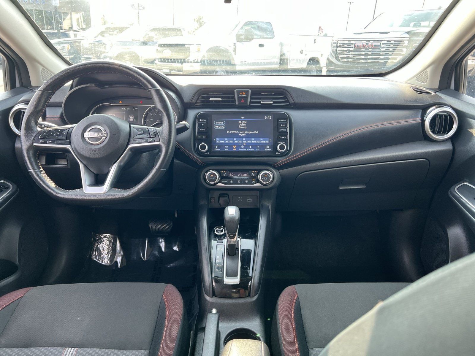Used 2025 Nissan Versa SR FWD image 22