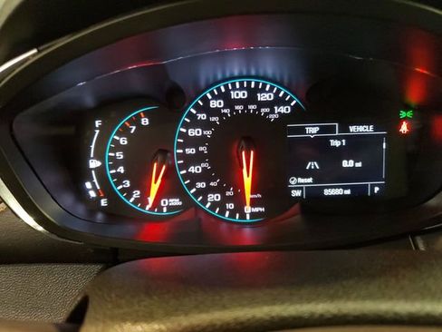 Used 2017 Chevrolet Trax LT w/ LT Convenience Package image 16