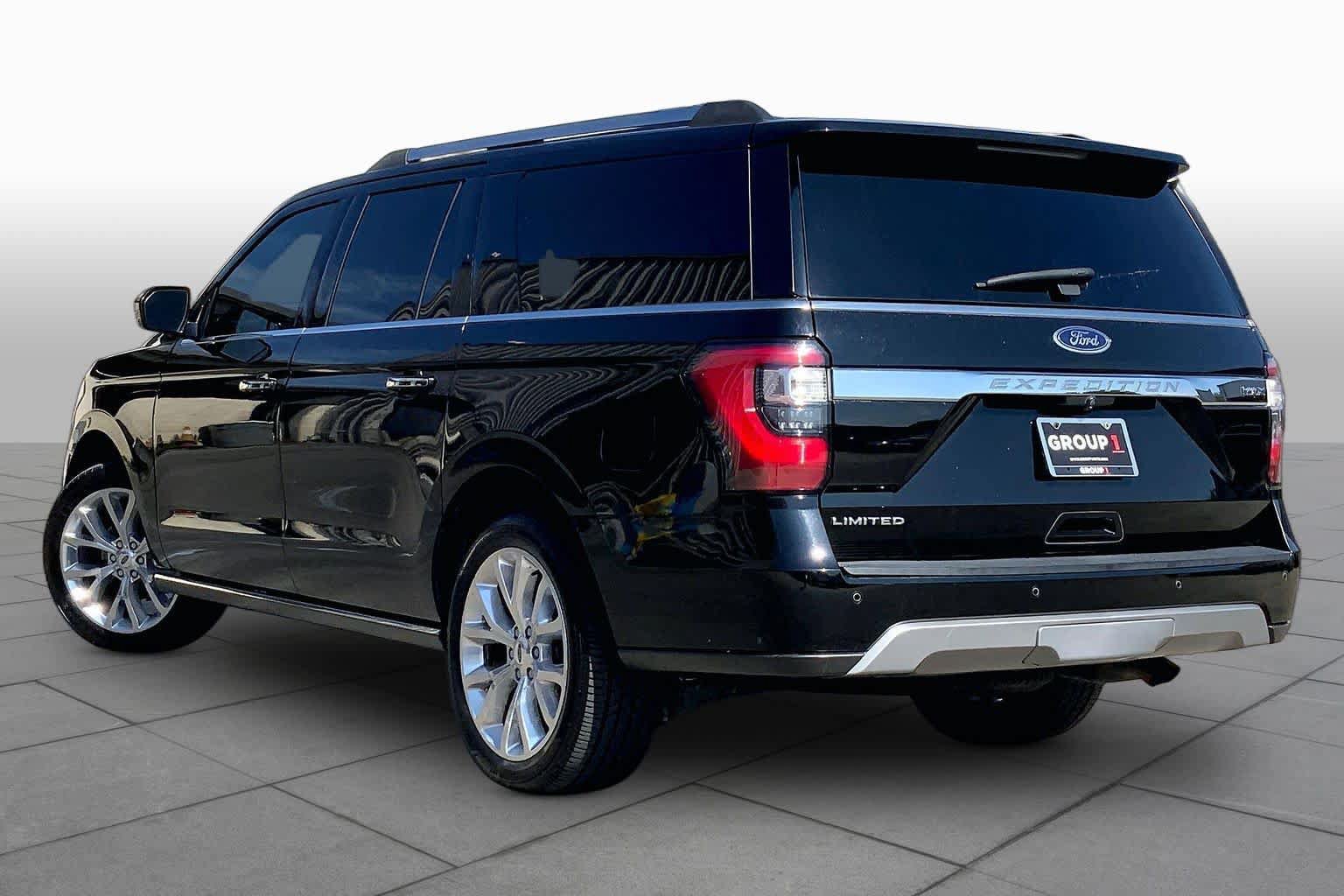 Used 2018 Ford Expedition Max Limited w/ Equipment Group 302A RWD image 12