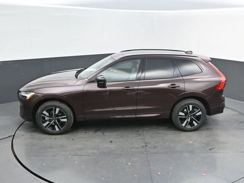 New 2026 Volvo XC60 B5 Core w/ Climate Package image 23