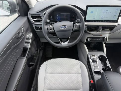 Used 2025 Ford Escape Active w/ Tech Pack #1 FWD image 15