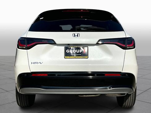 Used 2026 Honda HR-V EX-L image 4