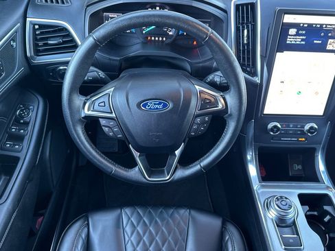 Certified 2024 Ford Edge Titanium image 16