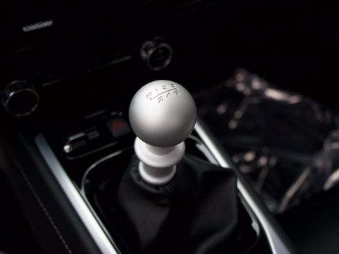 Used 2025 Lotus Emira image 15