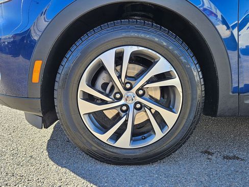 Used 2022 Buick Envision Essence w/ Technology Package I image 11