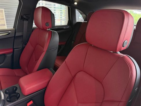 New 2026 Porsche Macan AWD/4WD image 5