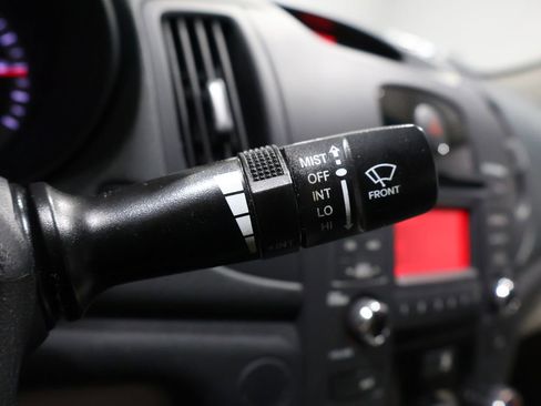 Used 2010 Kia Forte EX image 32