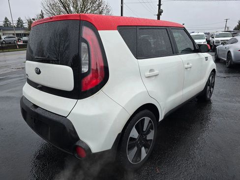 Used 2016 Kia Soul + w/ Designer's Package image 5