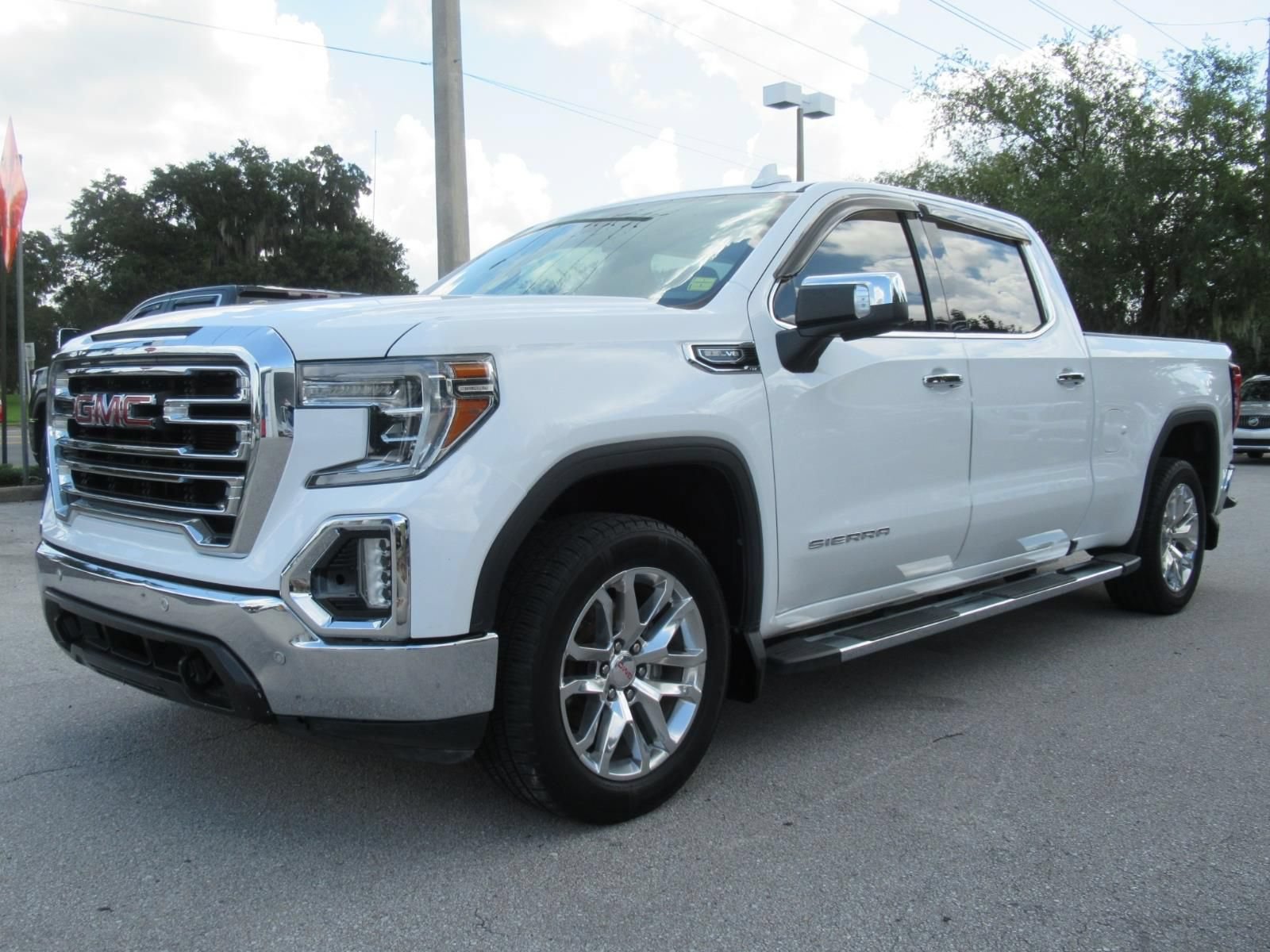 Used 2020 GMC Sierra 1500 SLT w/ SLT Premium Plus Package RWD image 3