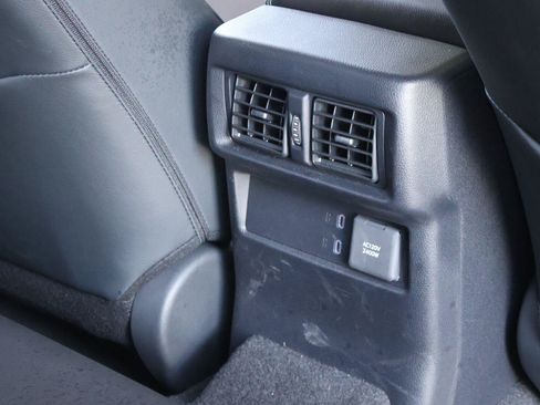 Used 2025 Toyota 4Runner Limited AWD/4WD image 19