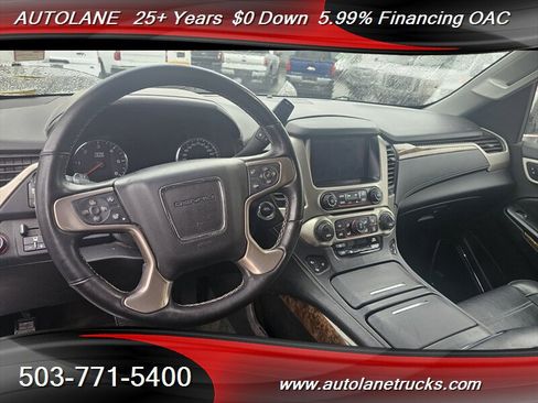 Used 2015 GMC Yukon Denali image 7