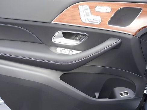 New 2025 Mercedes-Benz GLE 450 4MATIC image 10