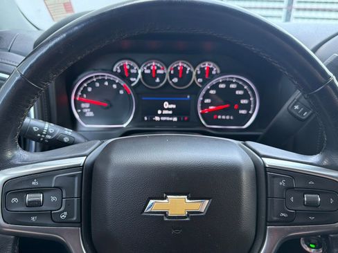Used 2021 Chevrolet Silverado 1500 LT w/ Z71 Off-Road Package AWD/4WD image 22