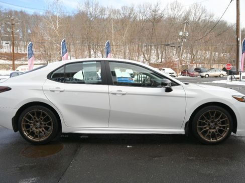 Used 2024 Toyota Camry SE w/ Convenience Package image 6