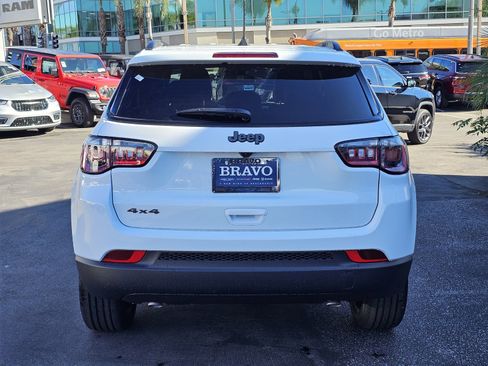 New 2026 Jeep Compass Latitude image 6