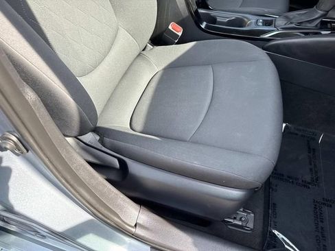 Used 2021 Toyota Corolla LE w/ Carpet Mat Package (TMS) FWD image 10