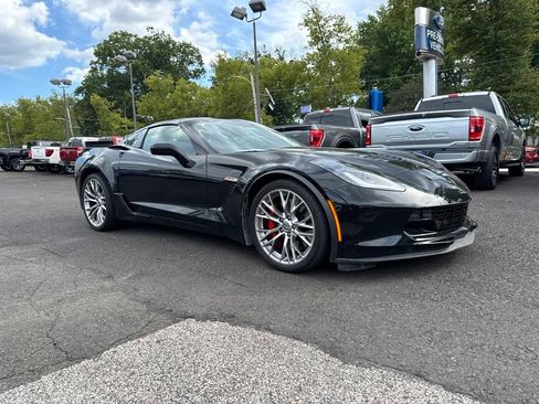 Used 2015 Chevrolet Corvette Z06 RWD image 3