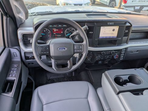 New 2026 Ford F550 4x4 Supercab Super Duty image 29