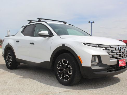 Used 2022 Hyundai Santa Cruz SEL w/ Activity Package AWD/4WD image 3