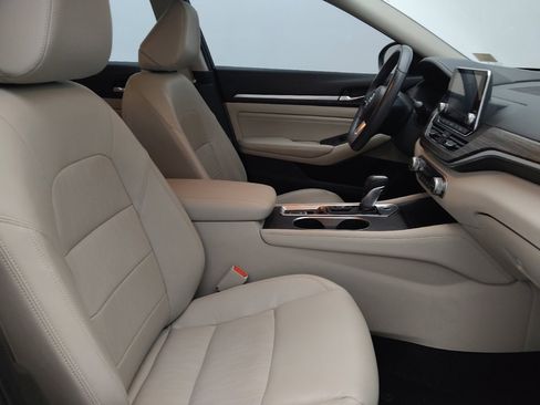 Used 2019 Nissan Altima 2.5 Platinum AWD/4WD image 21