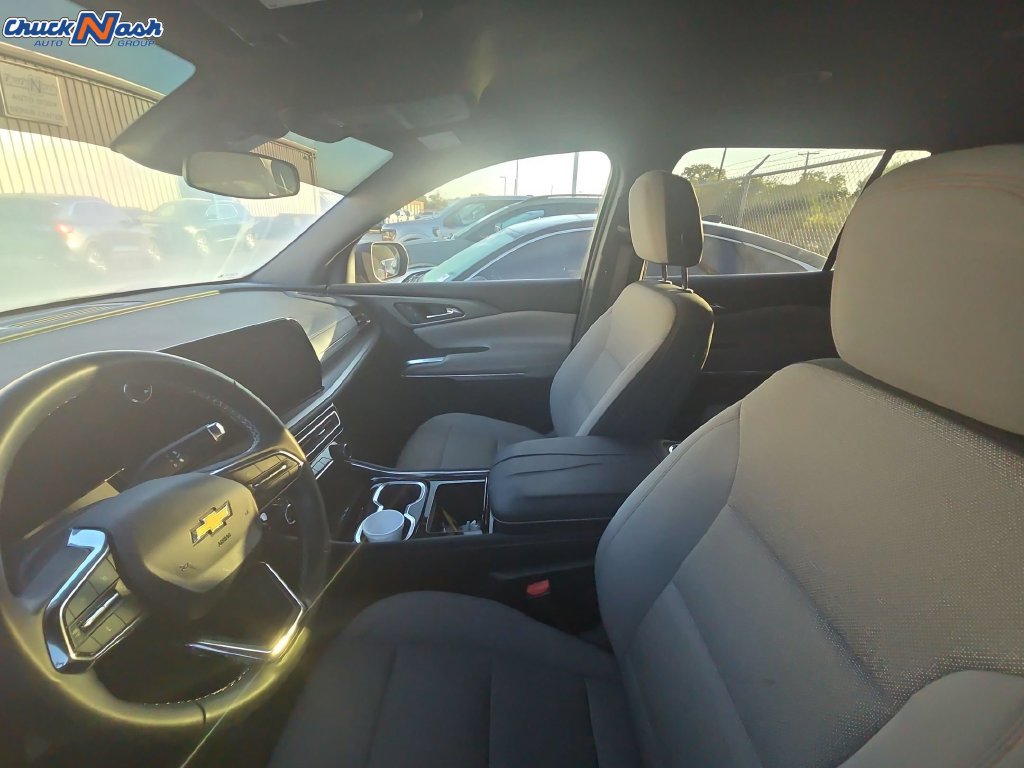 Certified 2024 Chevrolet Traverse LT FWD image 9