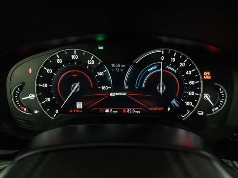 Used 2019 BMW 530e w/ Convenience Package RWD image 25