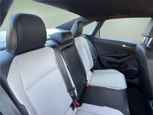 Used 2020 Volkswagen Jetta R-Line w/ R-Line Cold Weather Package image 23