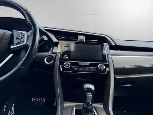 Used 2019 Honda Civic Sport image 12