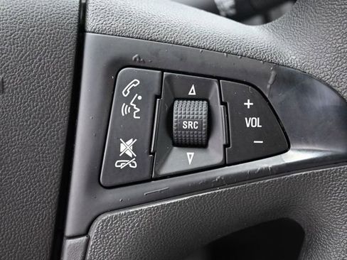 Used 2017 Chevrolet Equinox LS image 17