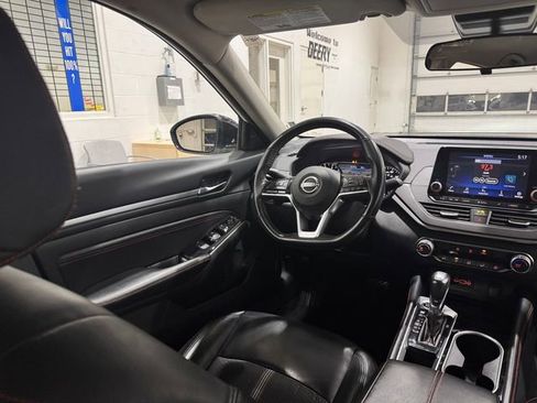 Used 2023 Nissan Altima 2.5 SR image 15