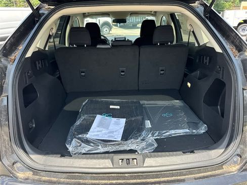 Used 2024 Ford Edge SE image 16