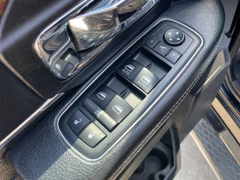 Used 2015 RAM 1500 Laramie w/ Convenience Group AWD/4WD image 21