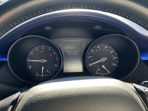 Used 2022 Toyota C-HR XLE FWD image 13