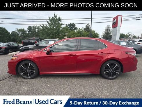 Used 2019 Toyota Camry XSE FWD image 4