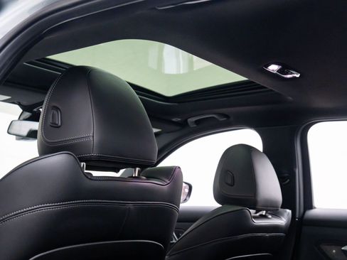 New 2026 BMW 330i xDrive Sedan w/ M Sport Package image 17