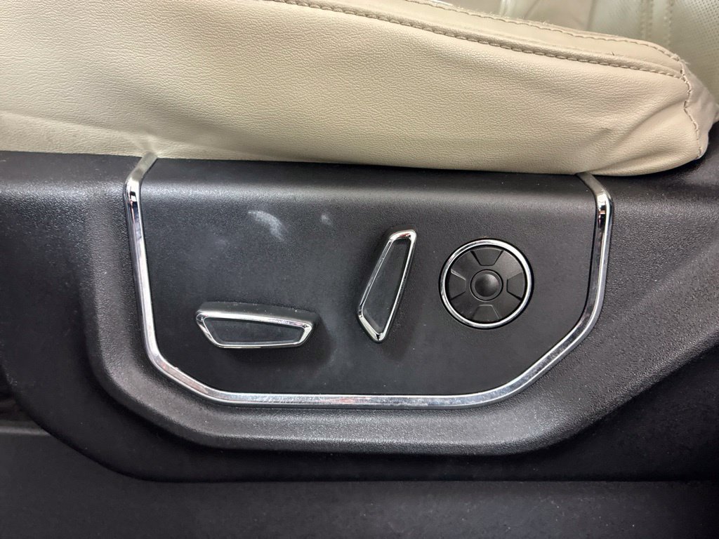 Used 2019 Ford Expedition Max Platinum RWD image 21