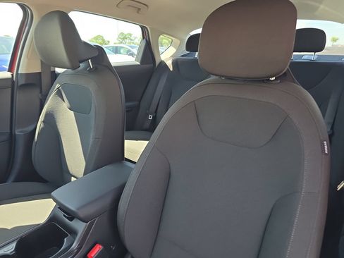 New 2026 Kia K4 FWD image 21