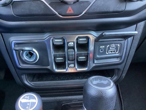 Used 2021 Jeep Wrangler Unlimited Willys image 22