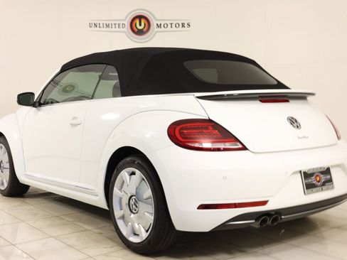 Used 2019 Volkswagen Beetle 2.0T SE FWD image 40