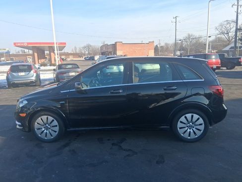 Used 2017 Mercedes-Benz B 250e image 8