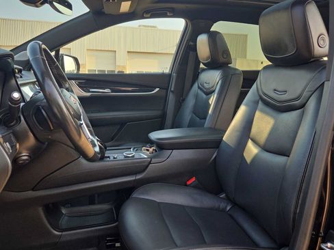 Used 2023 Cadillac XT5 Premium Luxury w/ LPO, Floor Liner Package AWD/4WD image 15